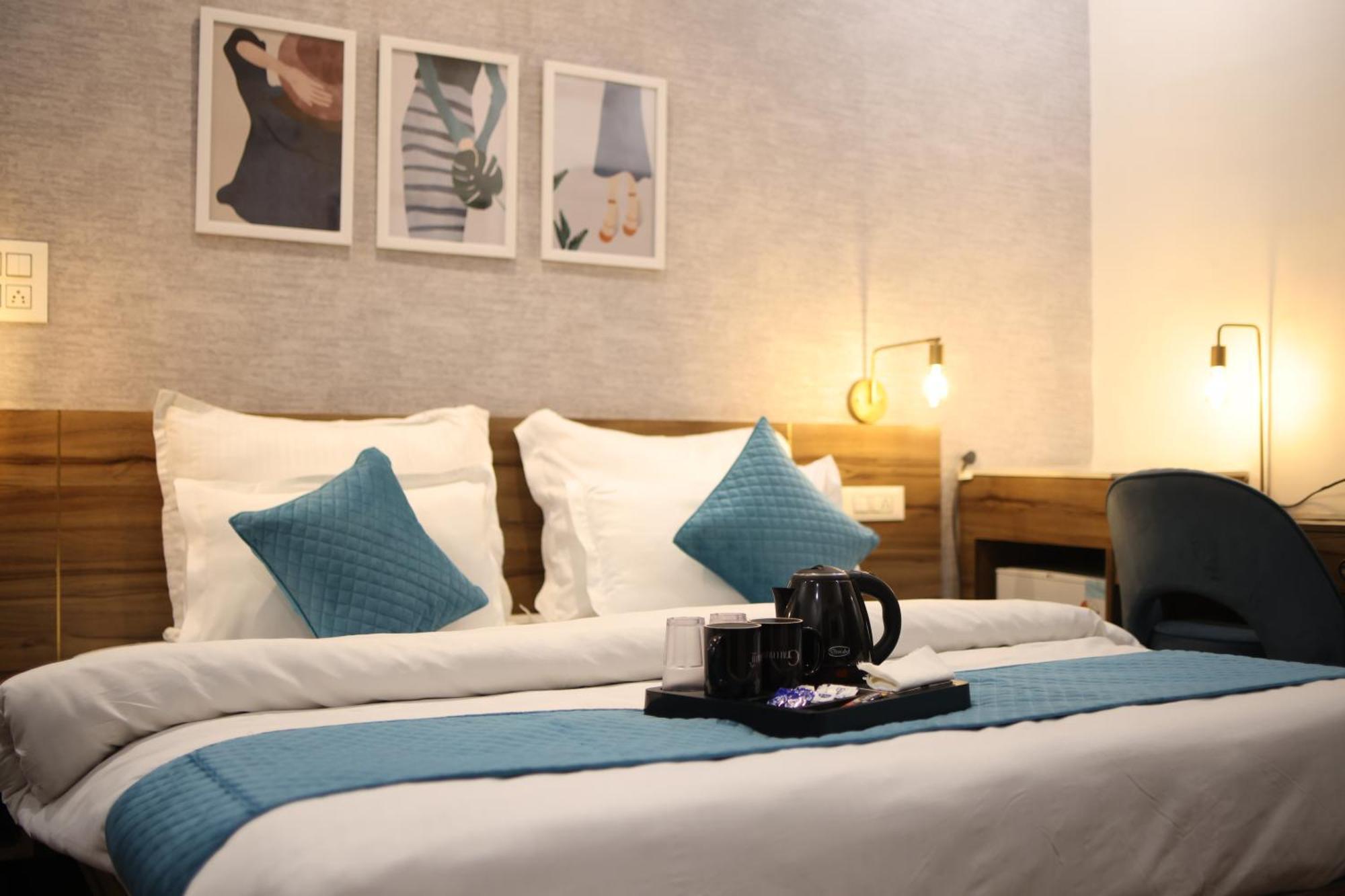 Gallivanto Inn - Rohini เดลี ภายนอก รูปภาพ